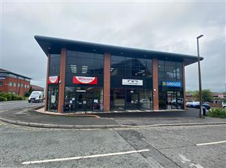 TO LET: First Floor Offices, Crabtree Street, Furthergate Industrial Estate, Blackburn