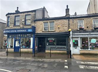 Commercial Unit to let in Rossendale