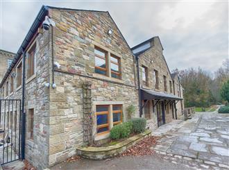 TO LET: Hurstwood Court Business Centre, New Hall Hey Road, Rawtenstall