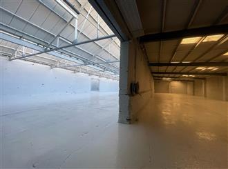 Commercial Property to let in Blackburn, Lancashire